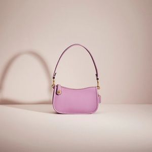 Coach swinger bag